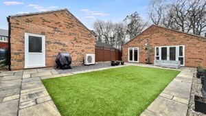 Photo 17- click for photo gallery